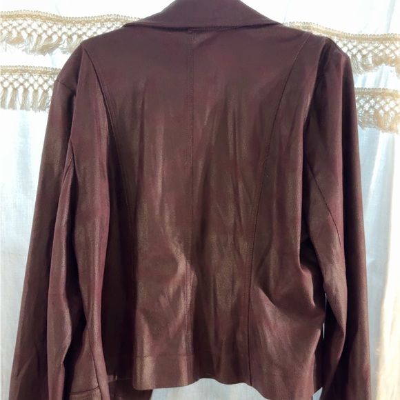 LG Women's Deep Purple Jacket - Picture 2 of 2